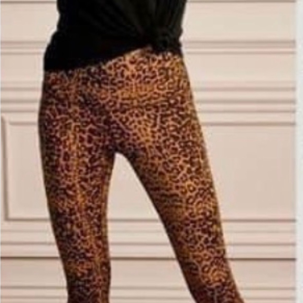 Stella&Dot top of the line animal print leggings. Copper and dark brown. - Picture 1 of 7